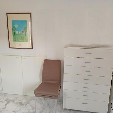 Appartamento 50 Mt Mare Con Parcheggio Riservato Рива Лигуре Екстериор снимка